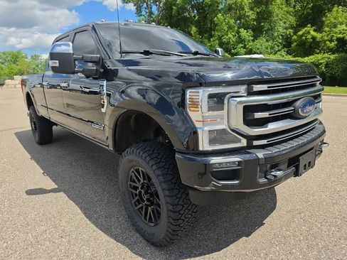 Used 2022 Ford F350 Platinum w/ FX4 Off-Road Package AWD/4WD image 5