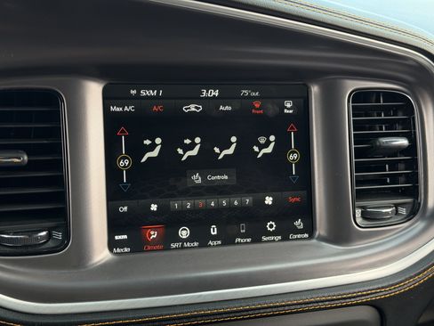 Used 2022 Dodge Charger Scat Pack RWD image 28