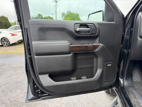 Used 2019 GMC Sierra 1500 SLT w/ SLT Convenience Package AWD/4WD image 13