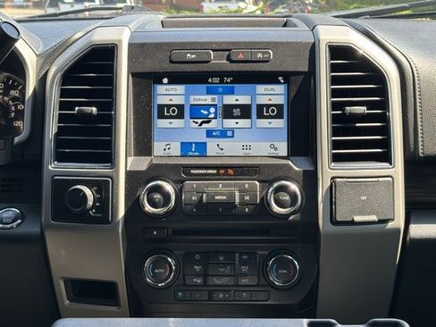 Used 2018 Ford F150 Lariat image 21