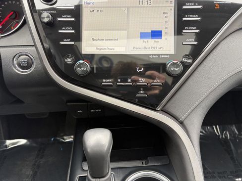 Used 2020 Toyota Camry XSE image 15