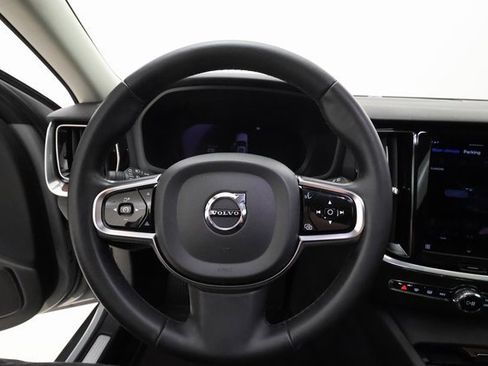 Used 2024 Volvo V60 B5 Cross Country Plus image 12