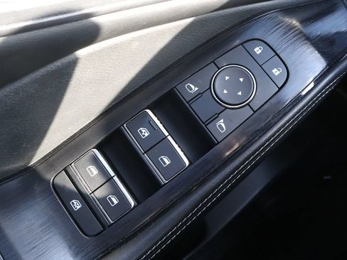 Used 2023 Nissan Rogue SL FWD image 33