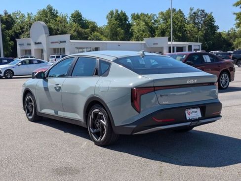Used 2025 Kia K4 EX FWD image 4