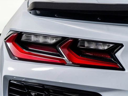 Used 2023 Chevrolet Corvette Z06 image 35