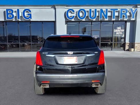 Used 2017 Cadillac XT5 FWD image 4