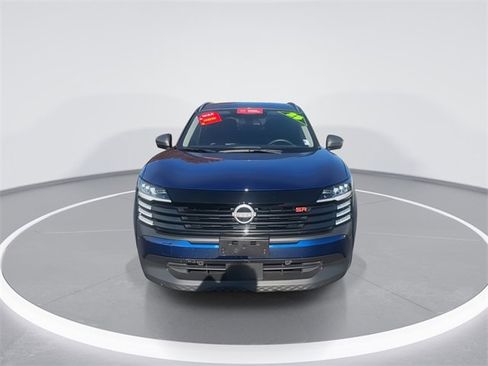 Certified 2025 Nissan Kicks SR w/ SR Premium Package image 3