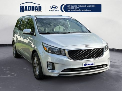 Used 2015 Kia Sedona EX w/ EX Premium Package FWD image 7