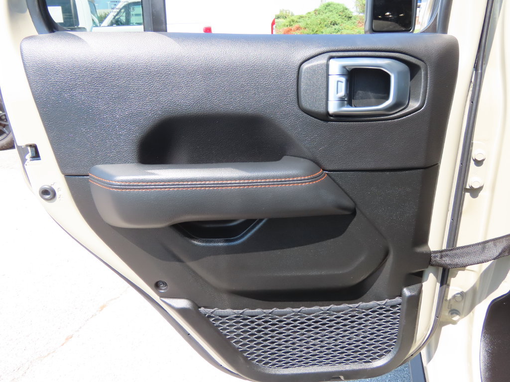 Used 2022 Jeep Gladiator Mojave w/ LED Lighting Group AWD/4WD image 23
