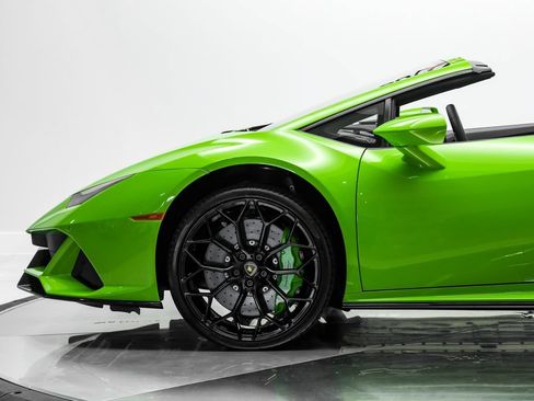Used 2024 Lamborghini Huracan EVO AWD/4WD image 15