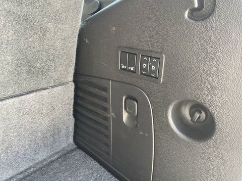 Used 2015 Cadillac Escalade Luxury AWD/4WD image 31