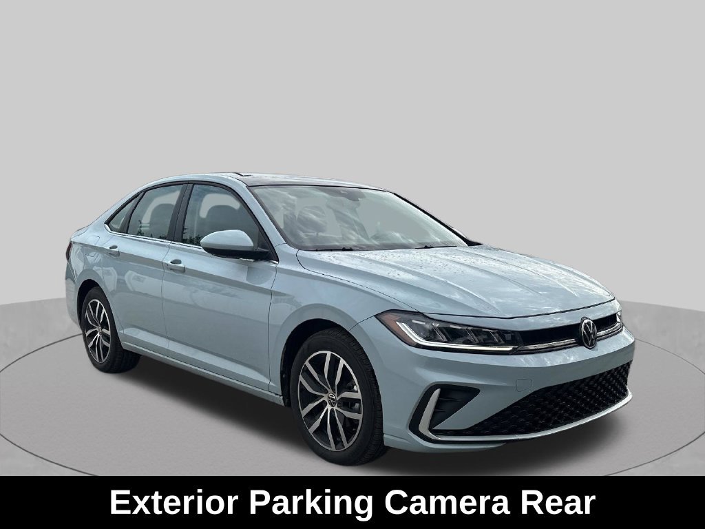 Used 2025 Volkswagen Jetta SE w/ Sunroof Package FWD image 11