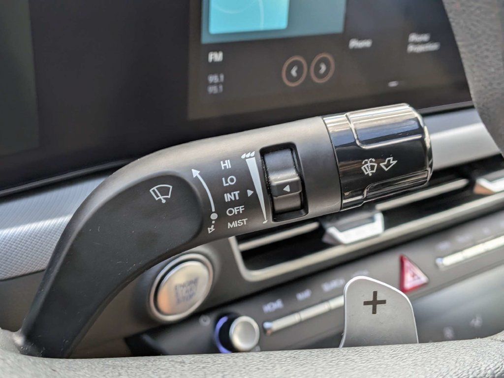 Used 2025 Hyundai Sonata SEL FWD image 23
