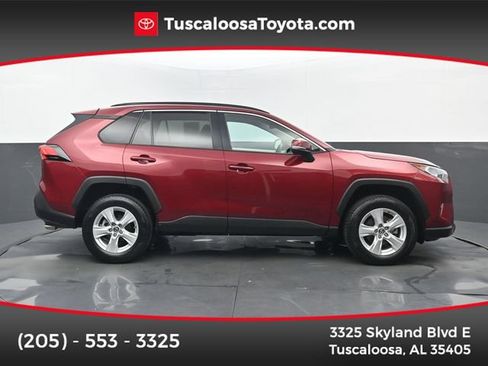 Used 2020 Toyota RAV4 XLE FWD image 1