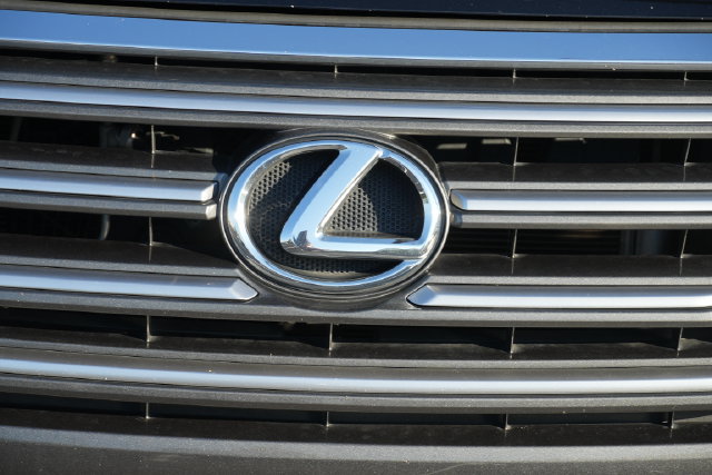 Used 2018 Lexus GX 460 Premium w/ Premium Package AWD/4WD image 5