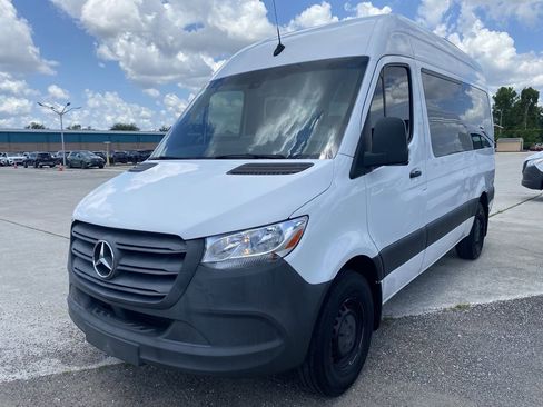 Used 2022 Mercedes-Benz Sprinter 2500 image 15