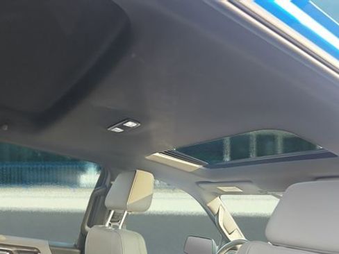 Used 2023 Chevrolet Silverado 1500 LTZ w/ LTZ Premium Package image 17