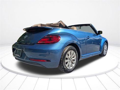 Used 2019 Volkswagen Beetle 2.0T S image 3