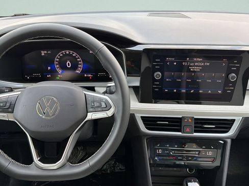 New 2026 Volkswagen Taos SE AWD/4WD image 17