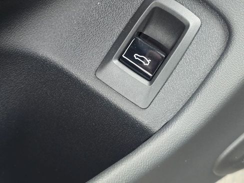 Used 2026 BMW M5 AWD/4WD image 36