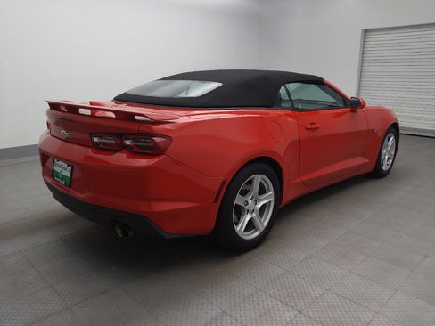 Used 2020 Chevrolet Camaro LT RWD image 9