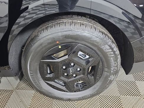 New 2026 Kia Carnival image 17