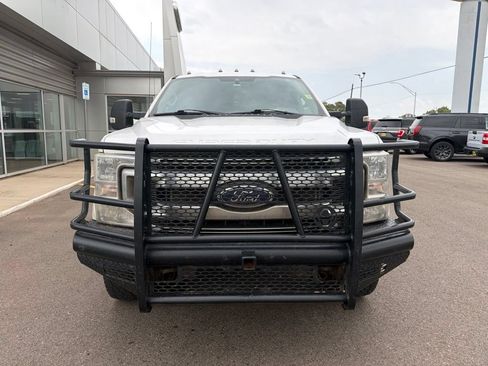 Used 2021 Ford F350 XLT w/ XLT Value Package AWD/4WD image 3