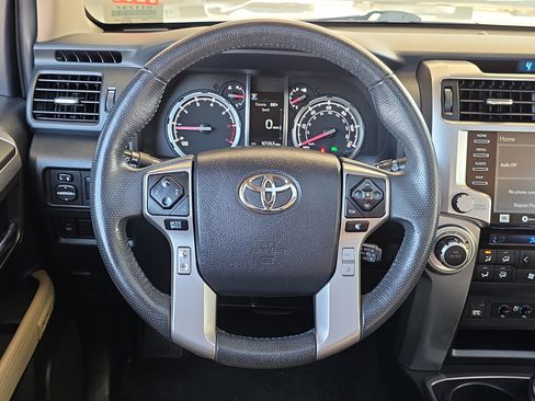 Used 2020 Toyota 4Runner Limited AWD/4WD image 17