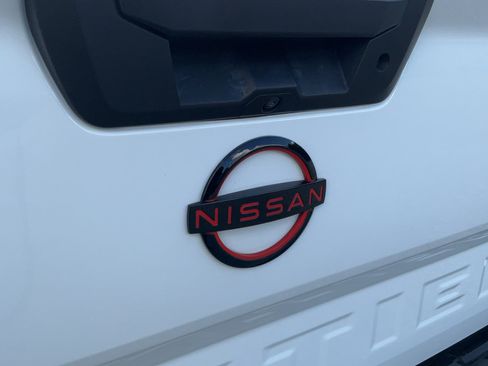 Used 2023 Nissan Frontier Pro-X w/ Tow Package RWD image 29