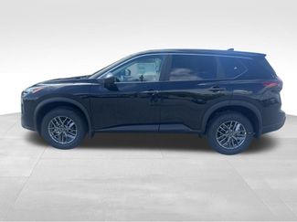 Certified 2025 Nissan Rogue S video 2