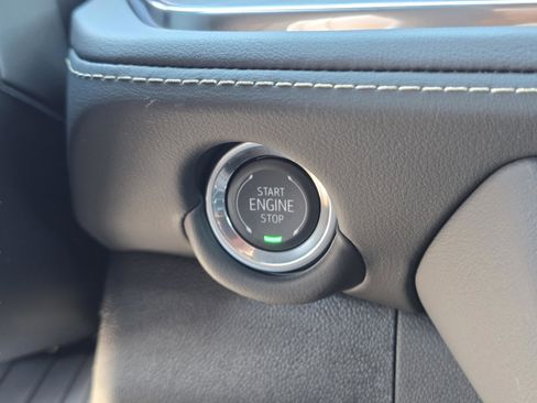 New 2026 Chevrolet Suburban Premier image 39