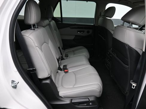 Certified 2023 Honda Pilot Touring image 26