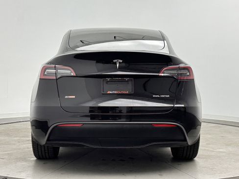 Used 2023 Tesla Model Y Long Range image 6