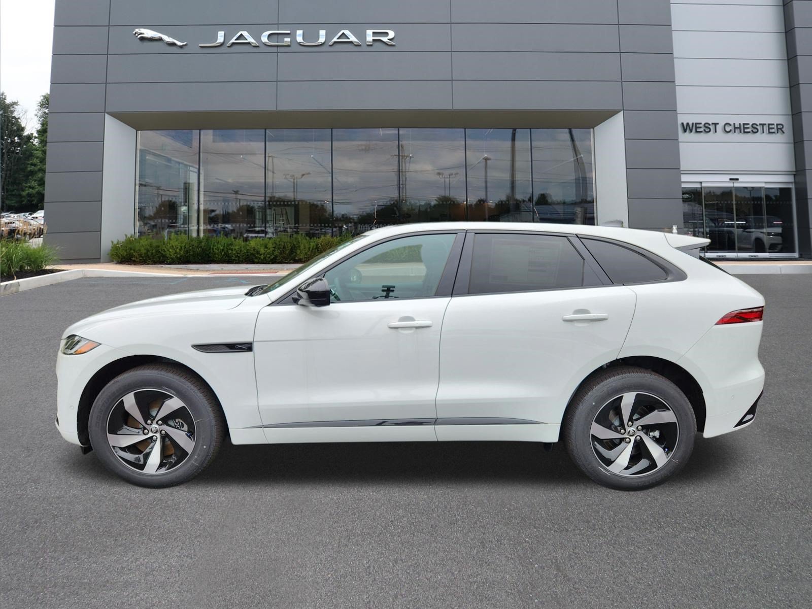 New 2026 Jaguar F-PACE R-Dynamic S AWD/4WD image 5