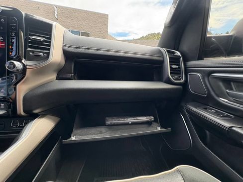 Used 2019 RAM 1500 Laramie AWD/4WD image 27