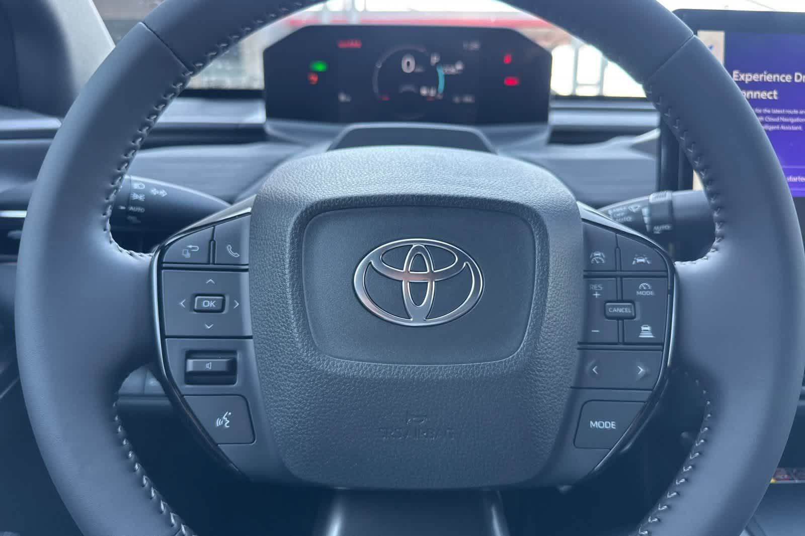Used 2026 Toyota C-HR AWD/4WD image 24