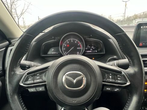 Used 2018 MAZDA MAZDA3 Grand Touring w/ Premium Equipment Package image 13