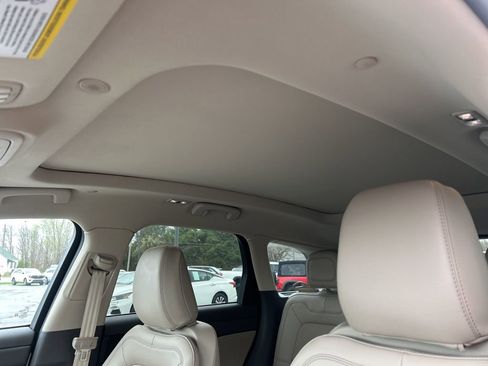 Used 2024 Lincoln Corsair Grand Touring w/ Equipment Group 301A image 16