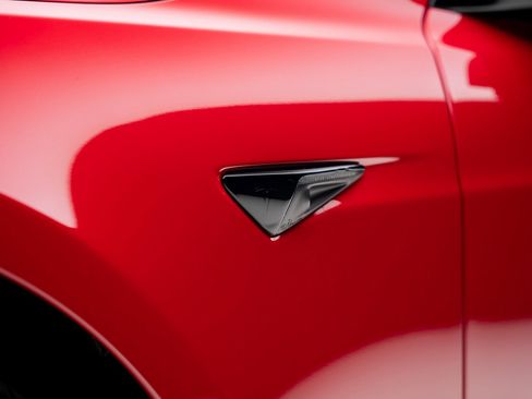 Used 2021 Tesla Model S Performance image 22