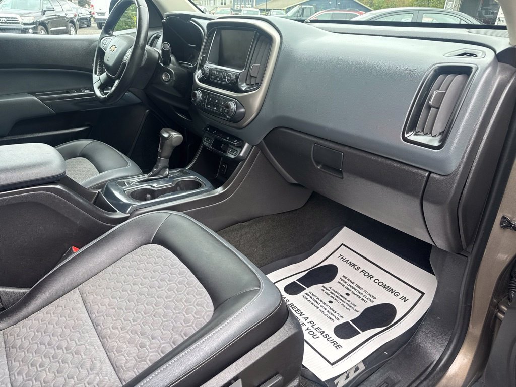 Used 2015 Chevrolet Colorado Z71 AWD/4WD image 38
