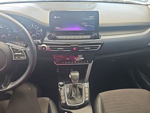 Used 2022 Kia Seltos S image 20