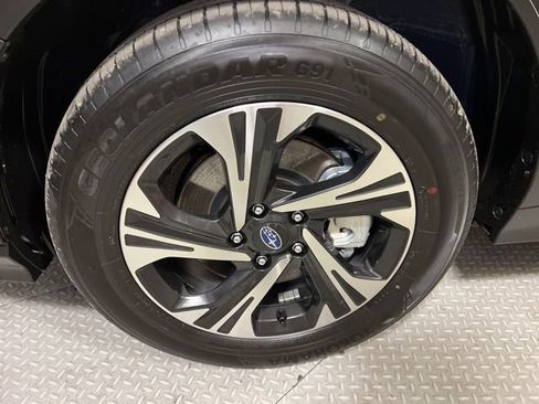 Certified 2025 Subaru Crosstrek 2.0i Premium image 21