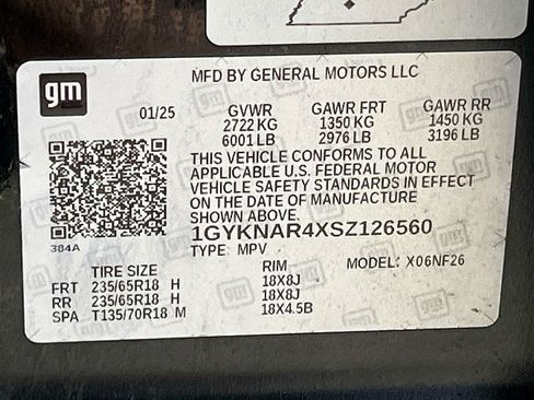 Used 2025 Cadillac XT5 Luxury w/ LPO, Floor Liner Package FWD image 32