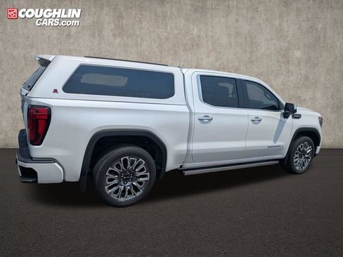 Used 2024 GMC Sierra 1500 Denali Ultimate AWD/4WD image 8