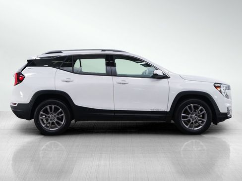 Used 2024 GMC Terrain SLT image 6