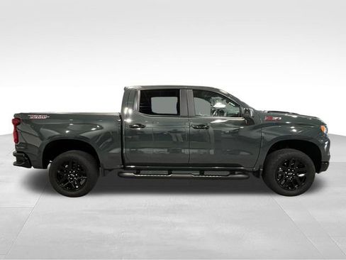 Used 2025 Chevrolet Silverado 1500 LT Trail Boss w/ Convenience Package II AWD/4WD image 8