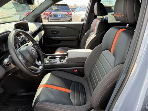 Certified 2026 Honda Passport TrailSport image 14