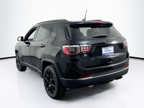 Used 2022 Jeep Compass Latitude w/ Convenience Group AWD/4WD image 7