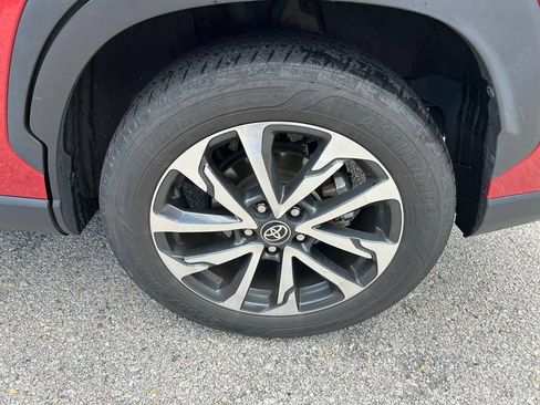 Used 2022 Toyota Corolla Cross XLE FWD image 10
