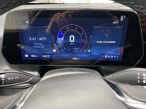 New 2026 Chevrolet Equinox LT w/ Convenience Package II image 8